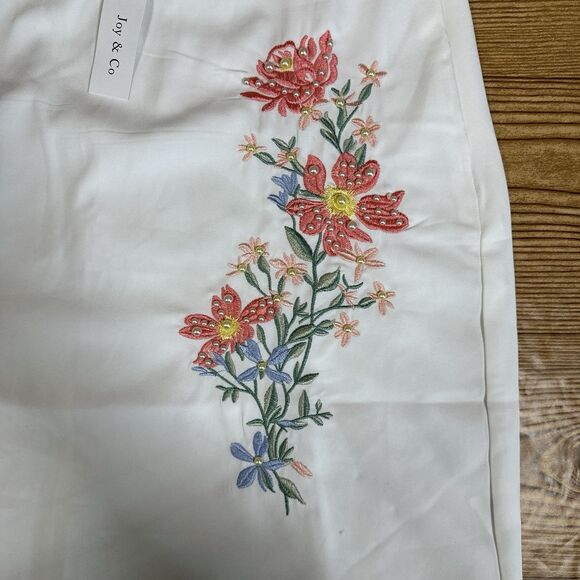 Joy & Co Embroidered Mini Skirt Women’s Size Large Floral Pattern White - Picture 7 of 15